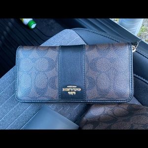 Coach wallet